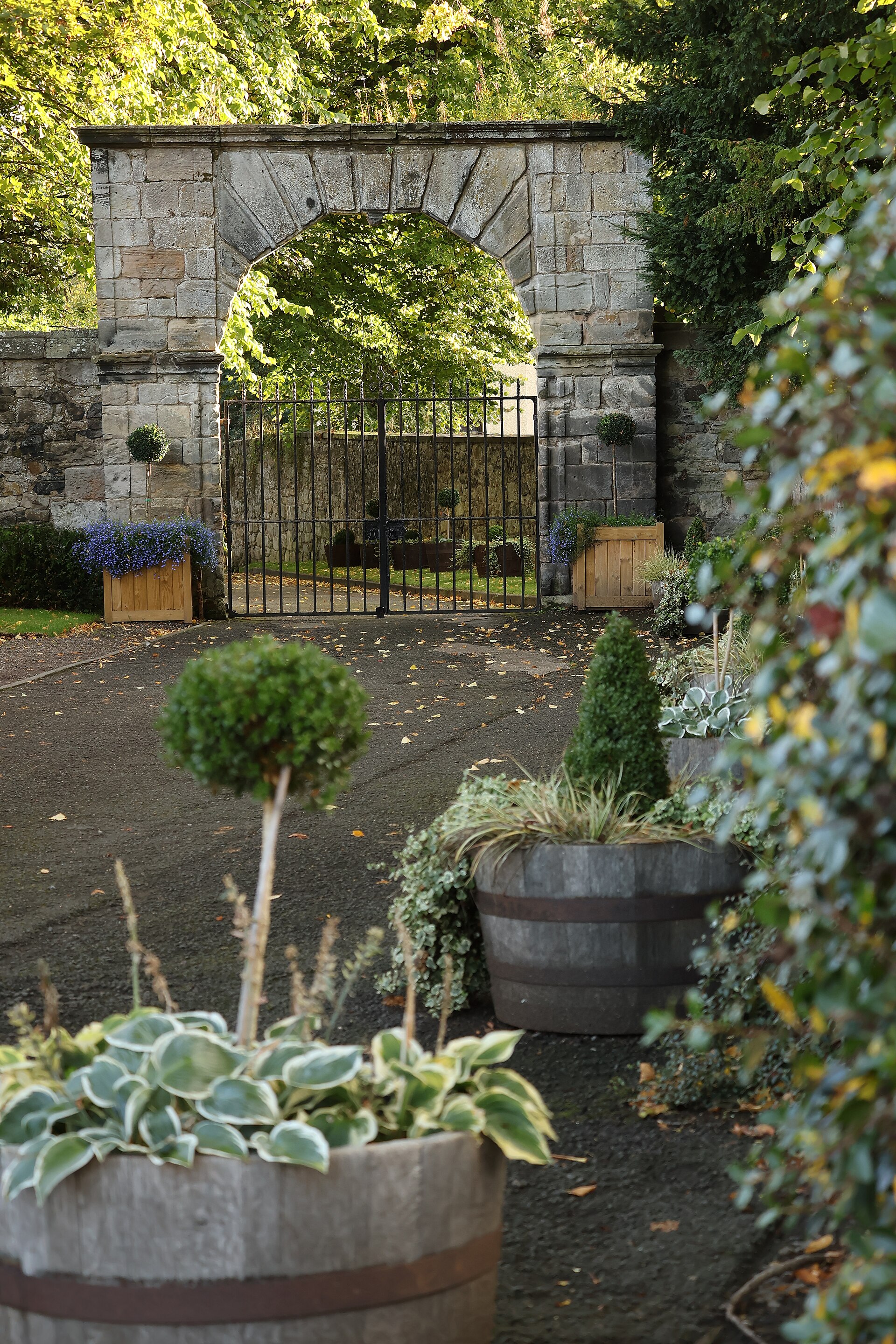 Aberdour Castle and Gardens — image 3