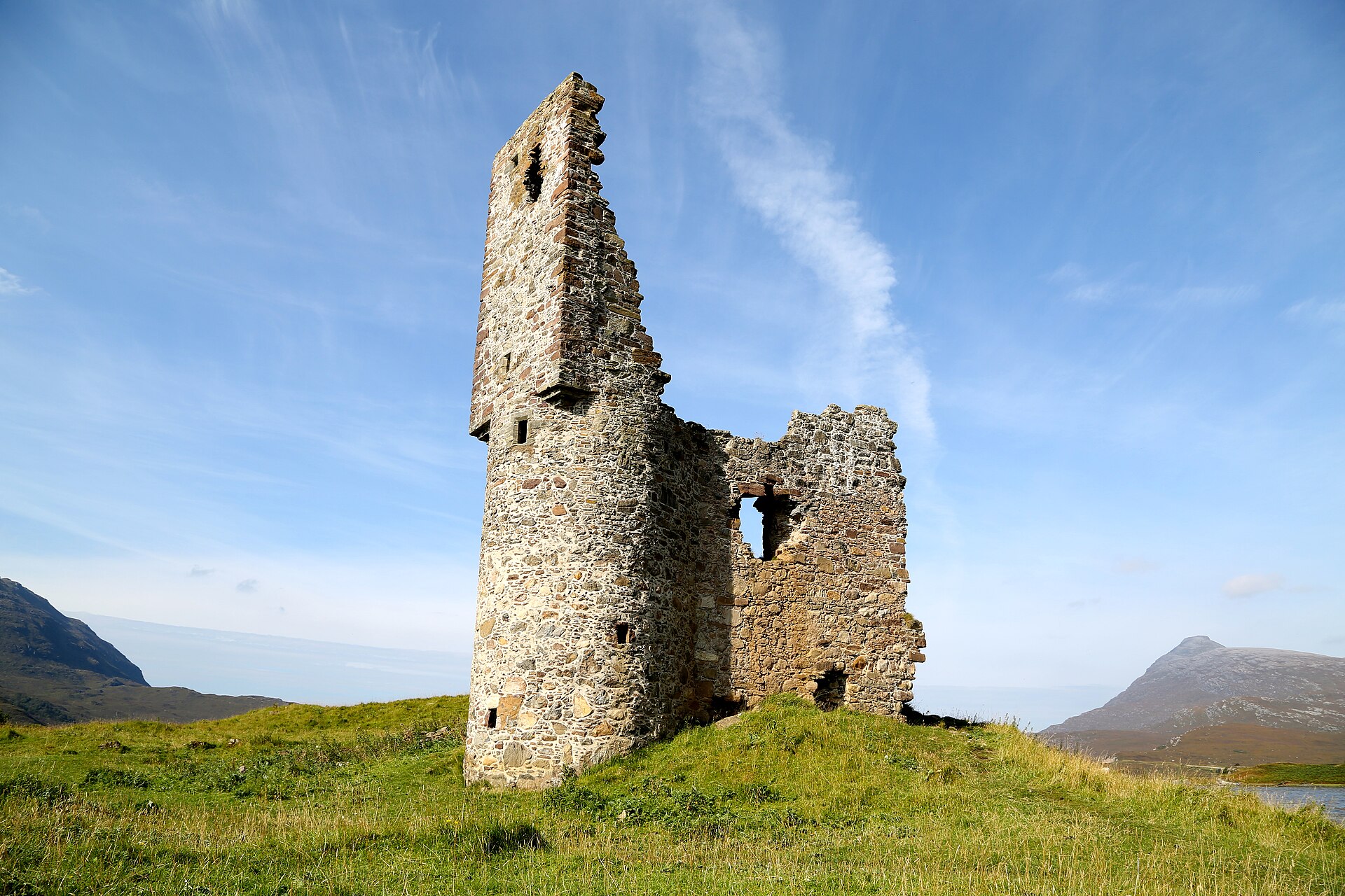 Ardvreck Castle — image 2