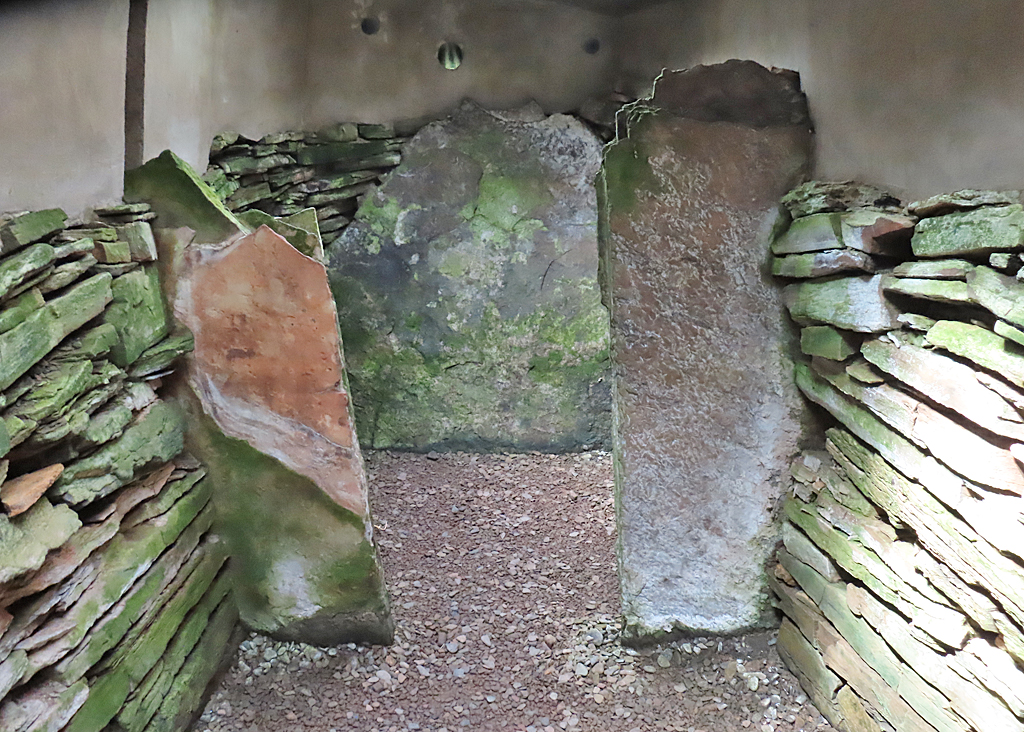 Blackhammer Chambered Cairn — image 3