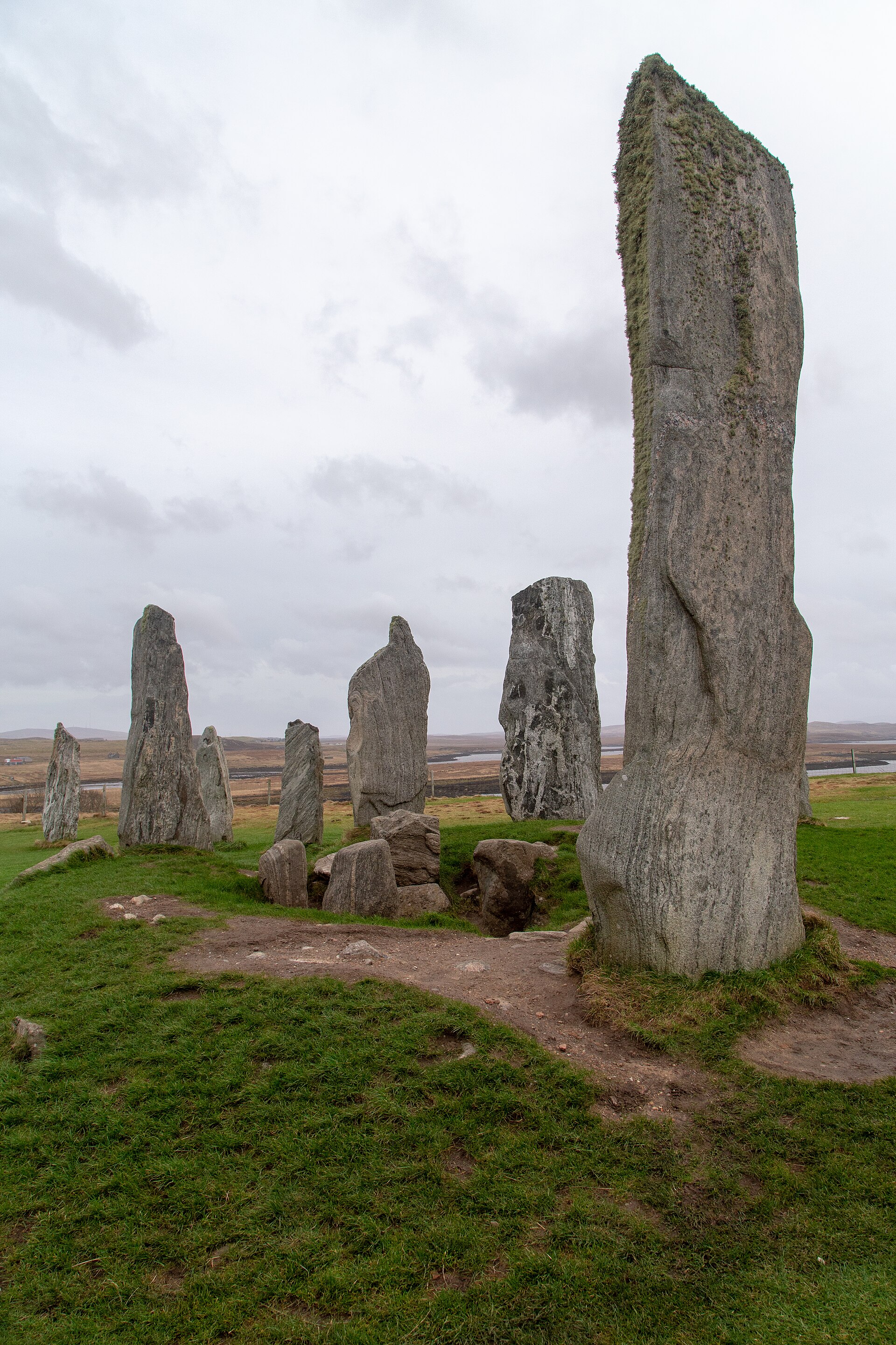 Calanais Standing Stones — image 4