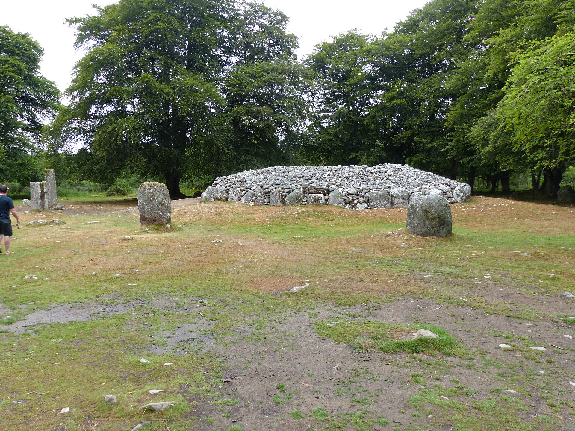 Clava Cairns — image 3