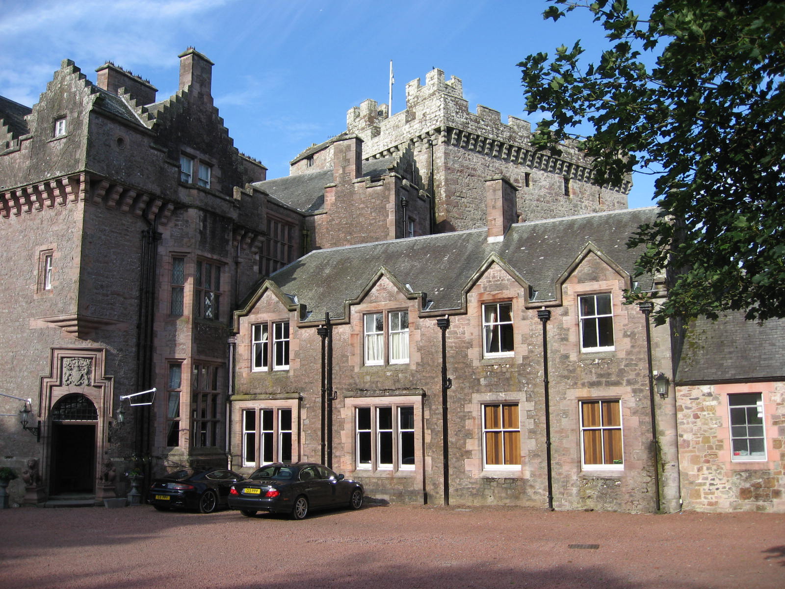 Comlongon Castle — image 2