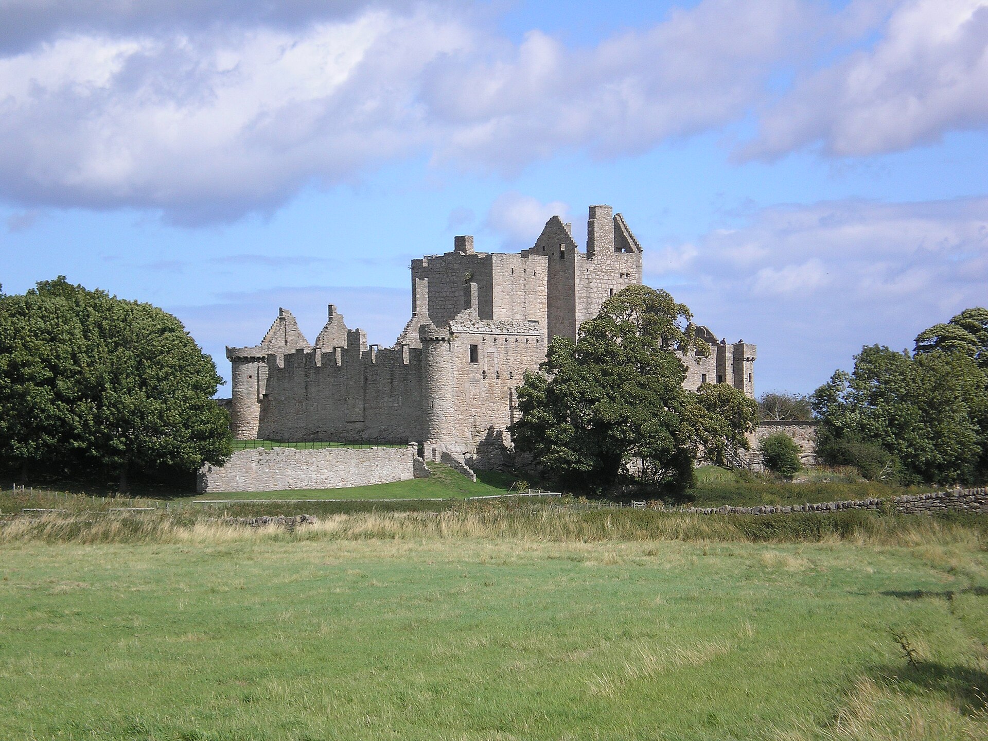 Craigmillar Castle — image 4