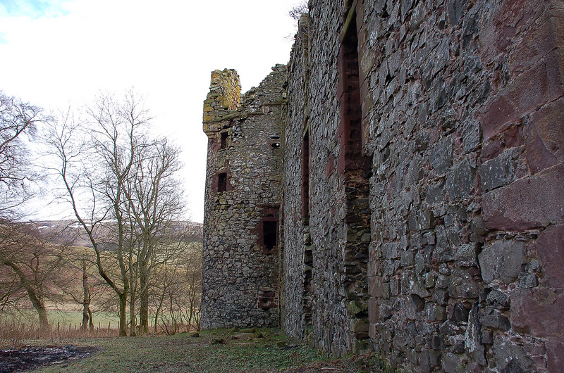 Drochil Castle — image 2