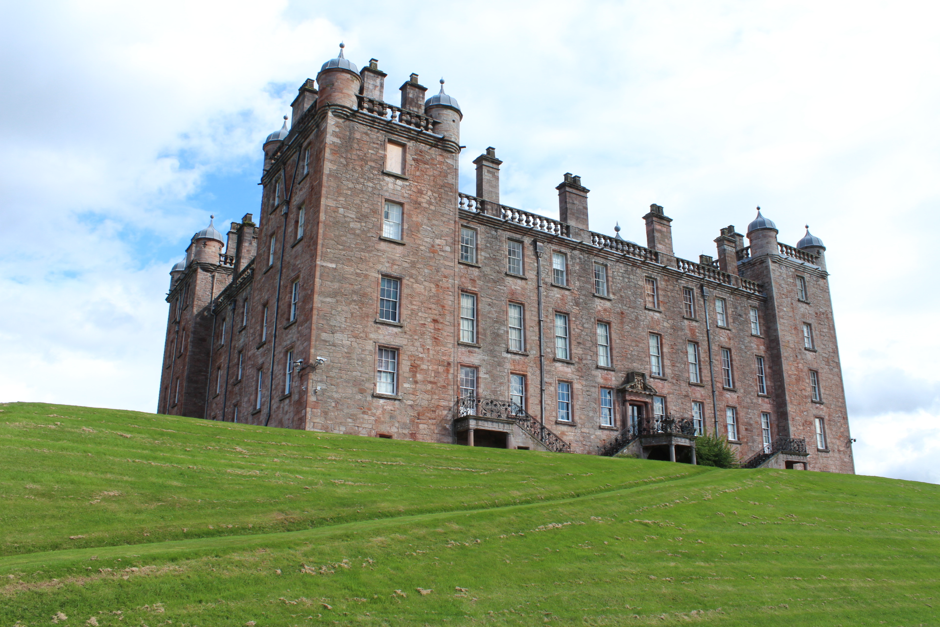 Drumlanrig Castle — image 9