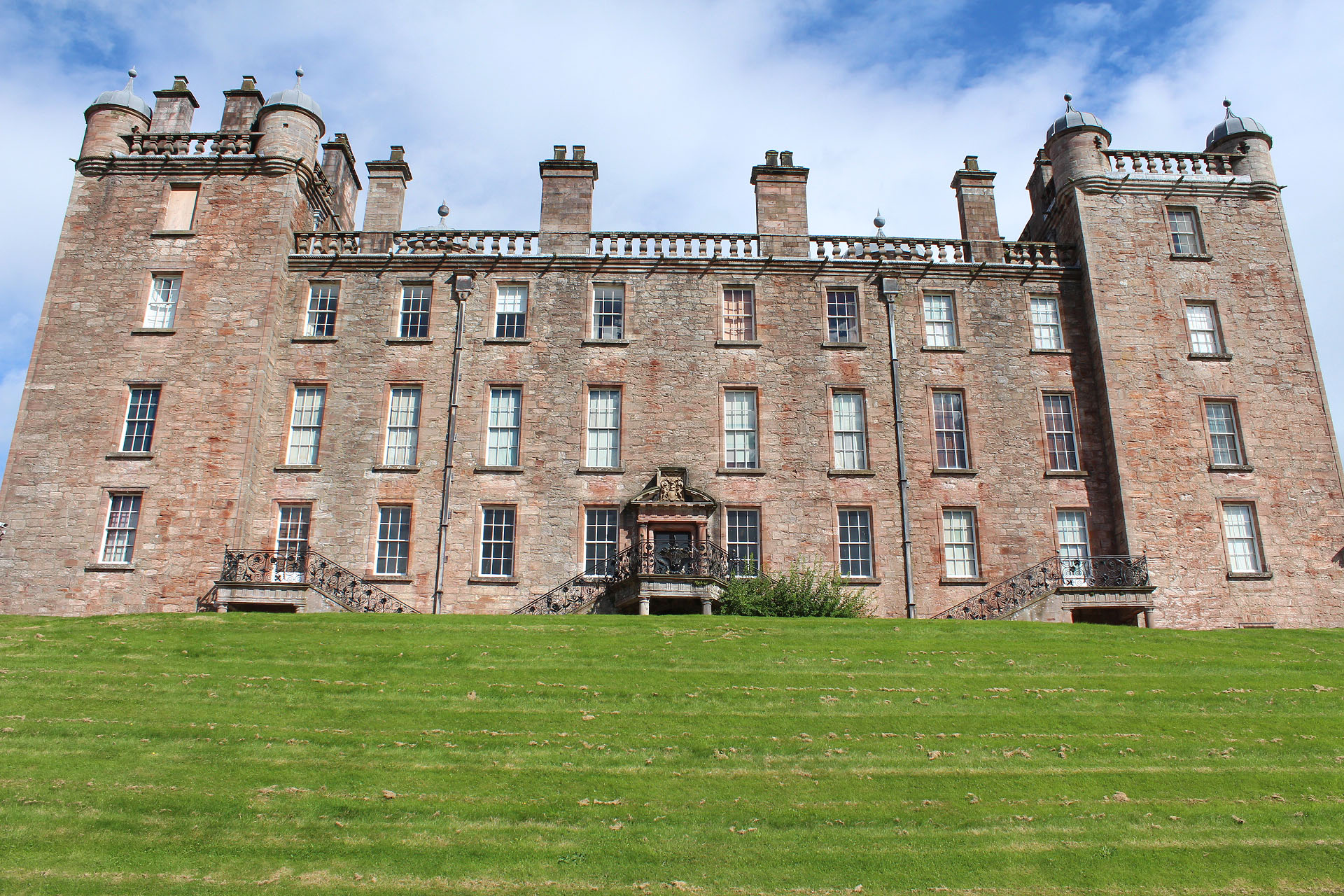 Drumlanrig Castle — image 11
