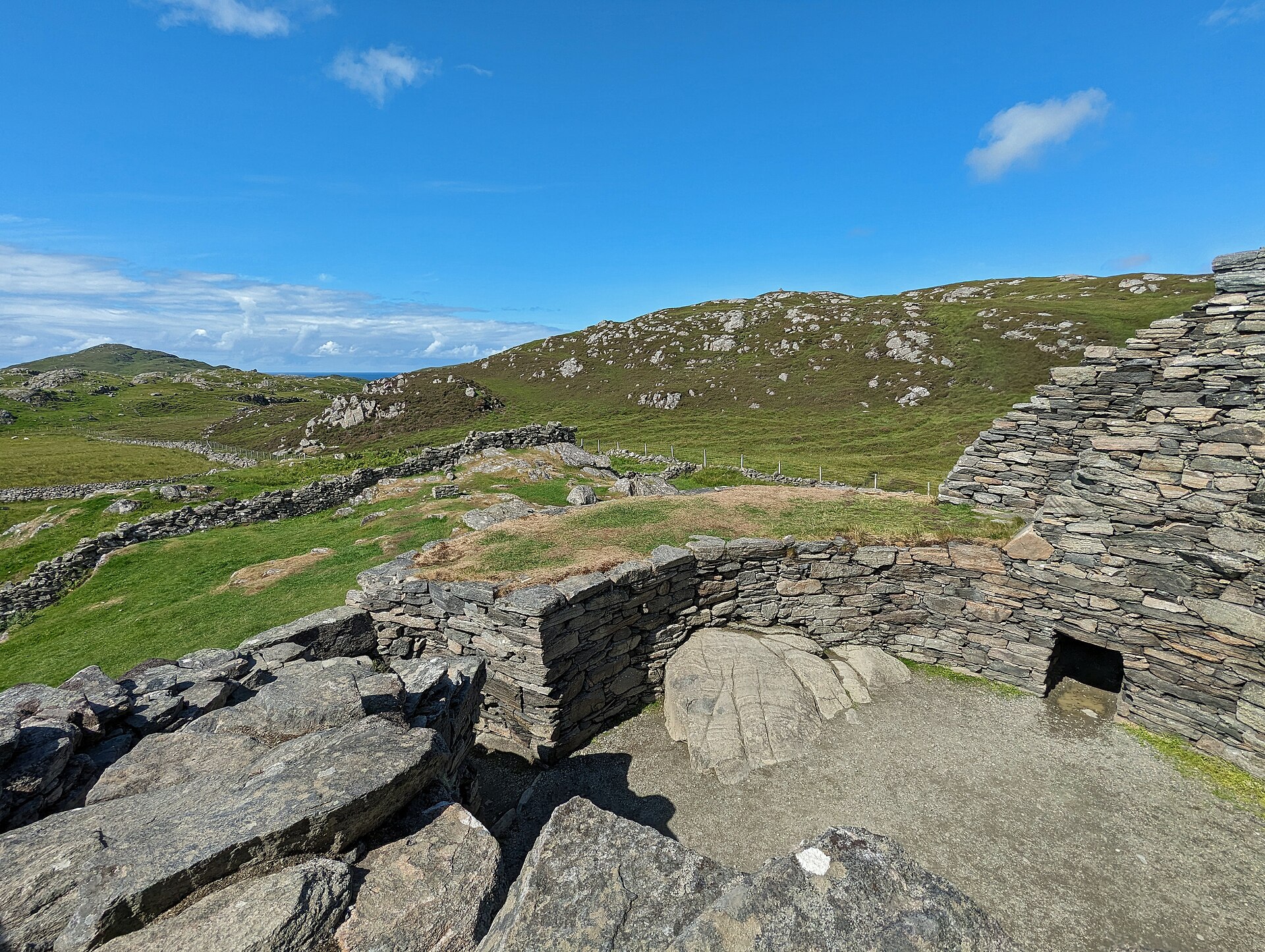 Dun Carloway — image 2
