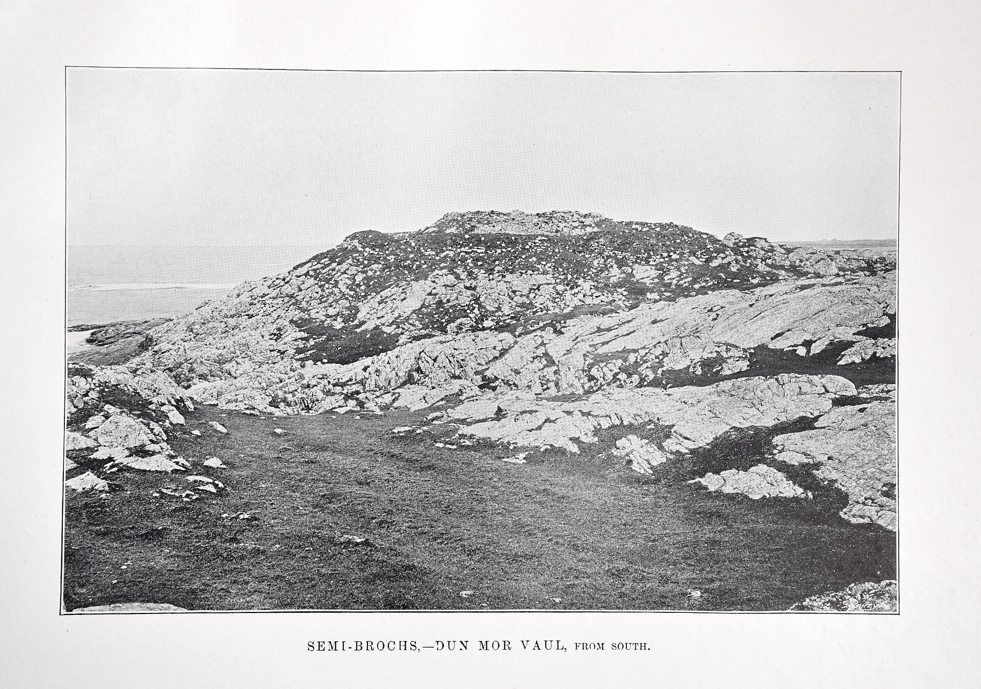 Dun Mor Vaul — historical view