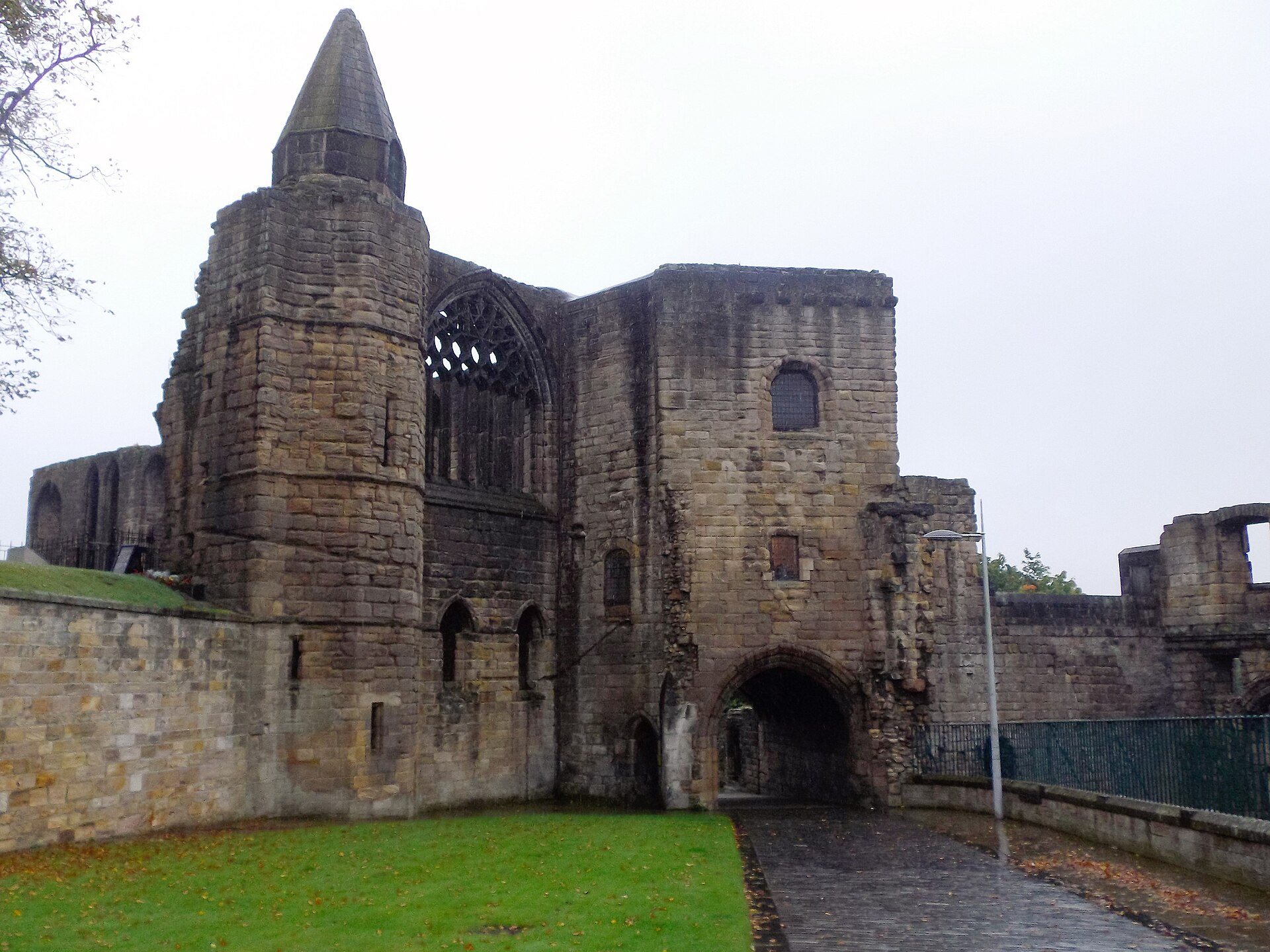 Dunfermline Palace — image 3