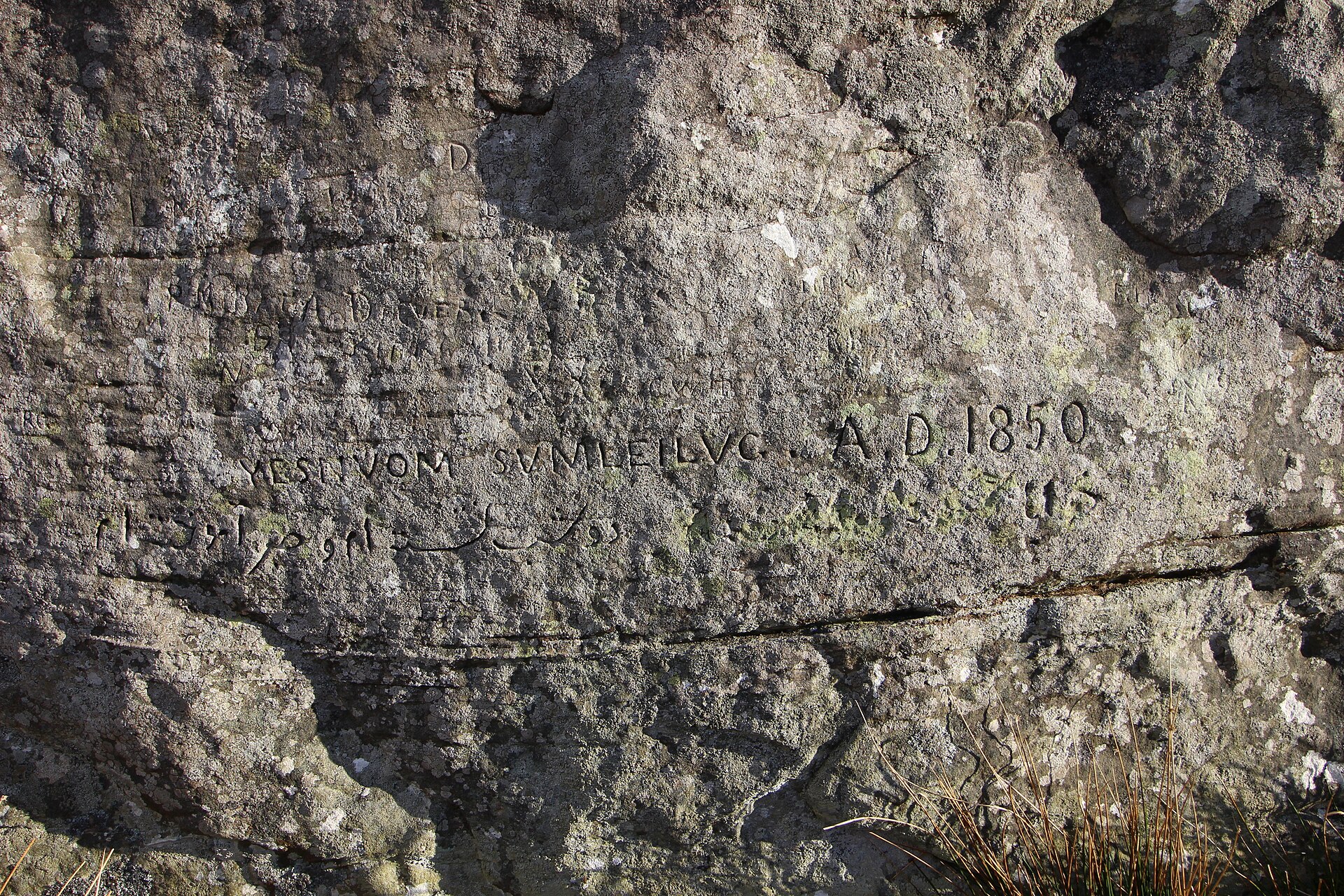 Dwarfie Stane — image 3