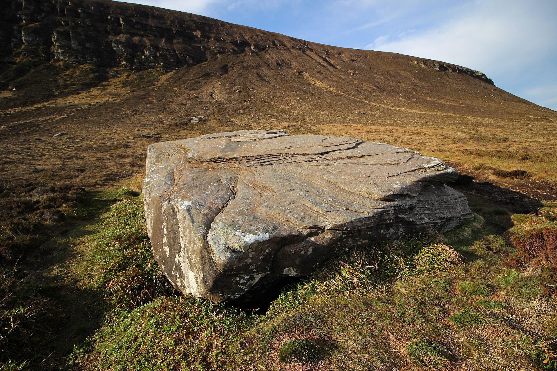 Dwarfie Stane — image 4