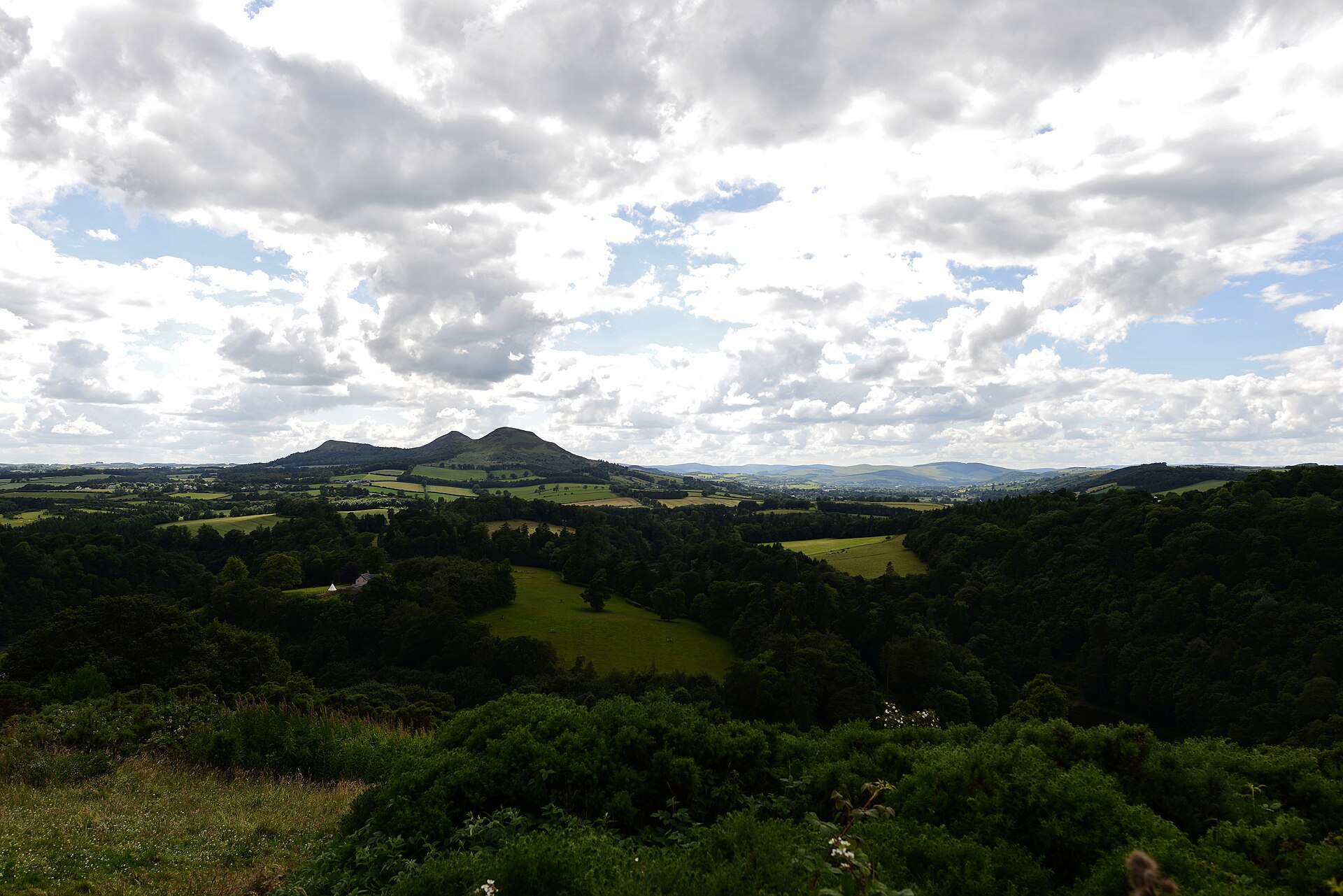 Eildon Hill North Hillfort — image 2