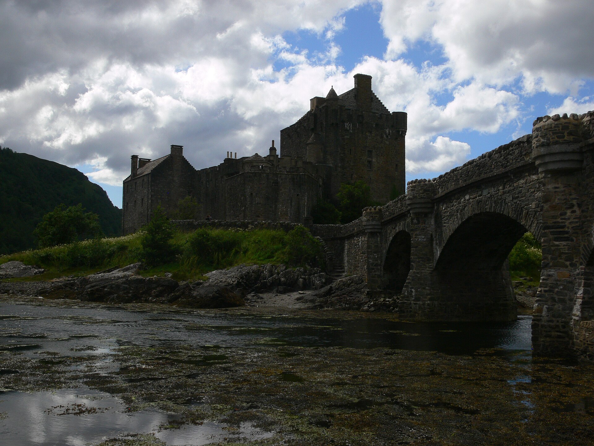 Eilean Donan Castle — image 2