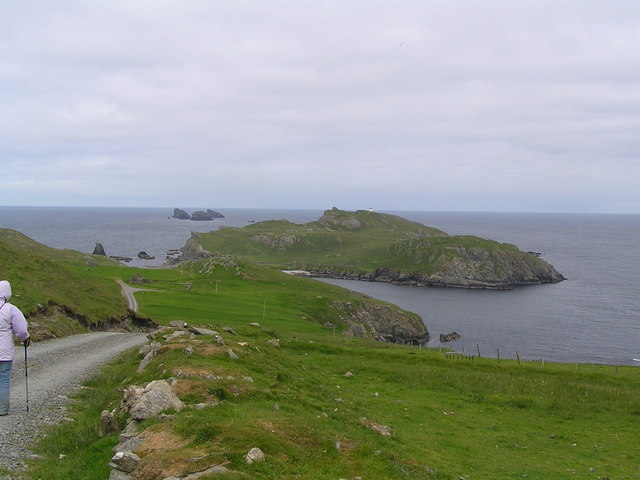 The path descending from Breibister towards the coastal settlement at Fethaland.
