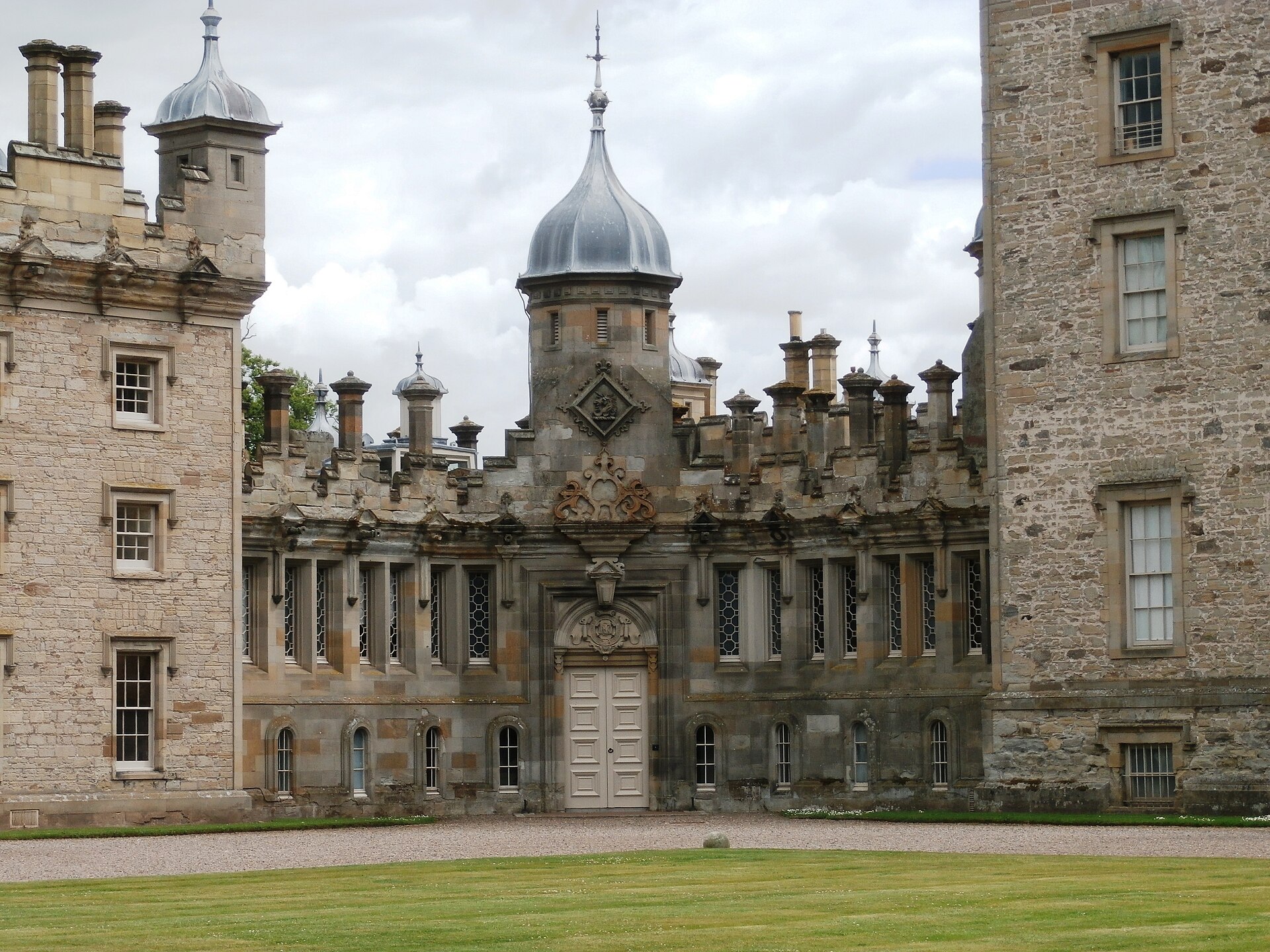 Floors Castle — image 3
