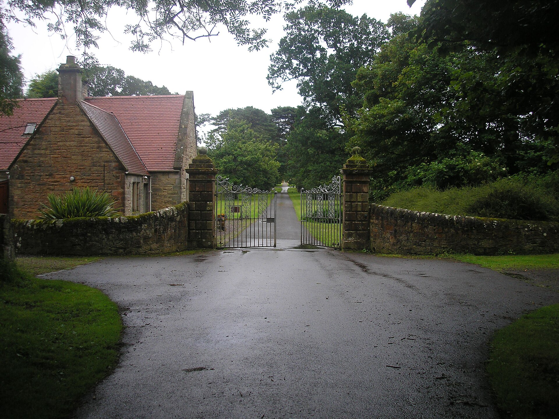 Gate Piers And Twin Dovecots, East Lodge, Balcaskie House — image 3