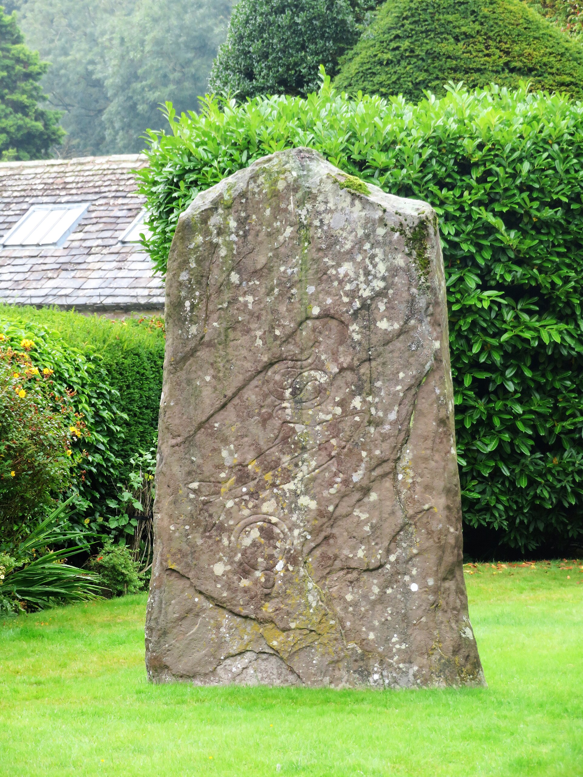 Glamis Manse Stone — image 3