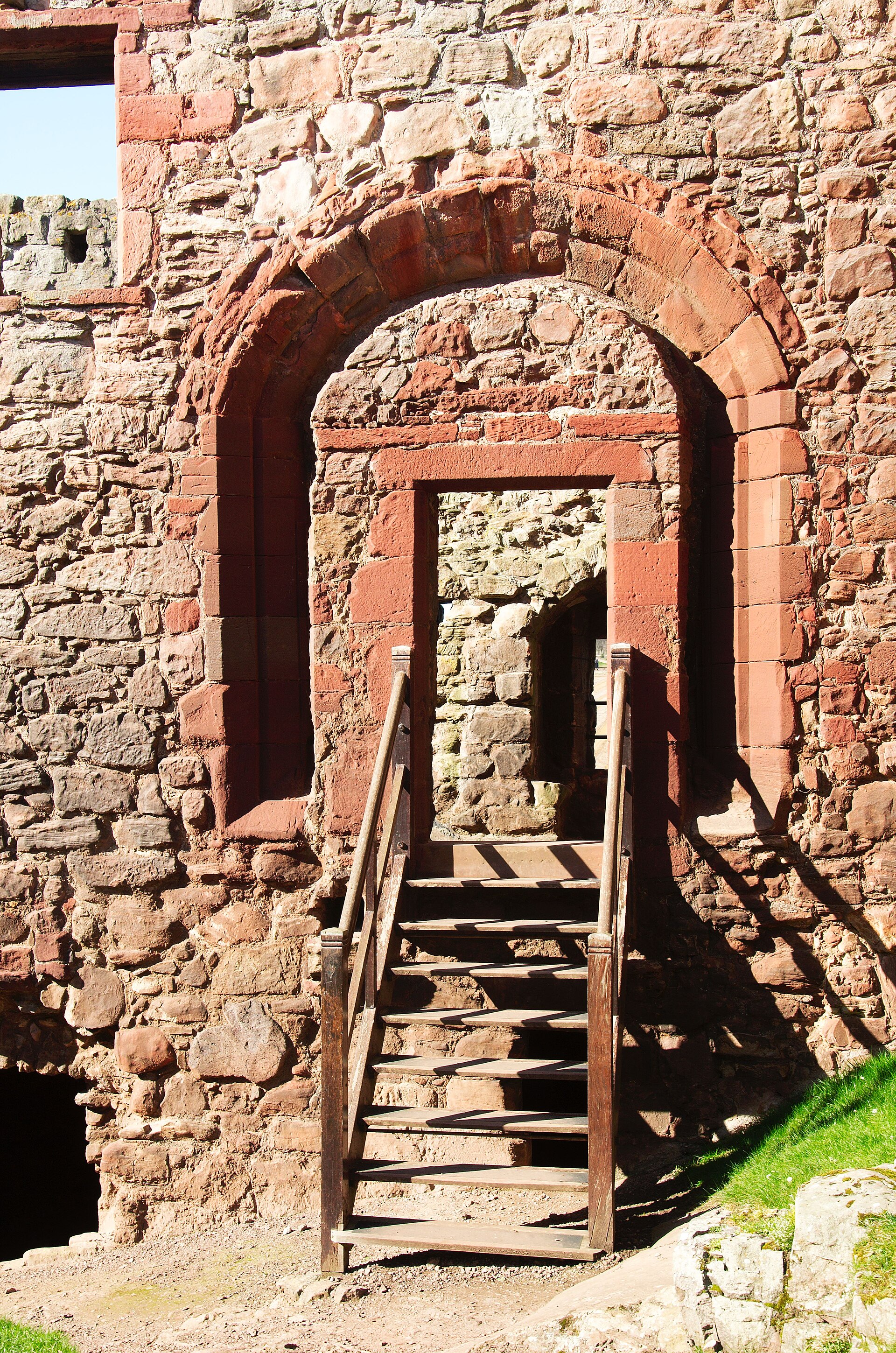 Hailes Castle — image 2