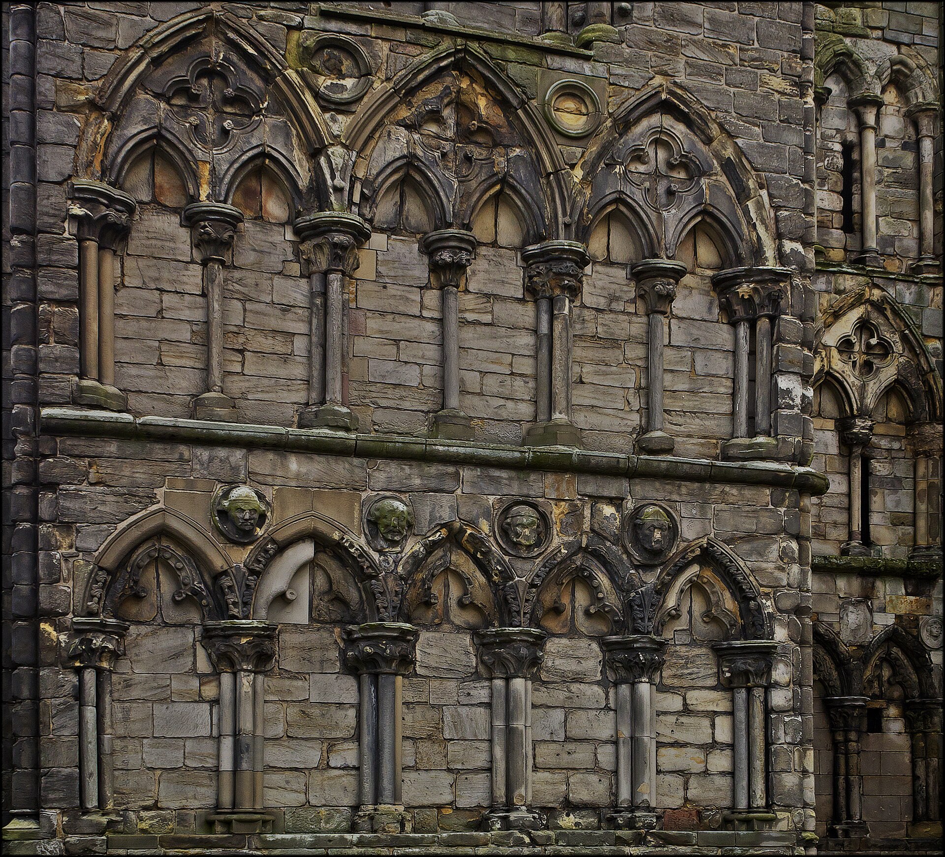 Holyrood Abbey — image 3