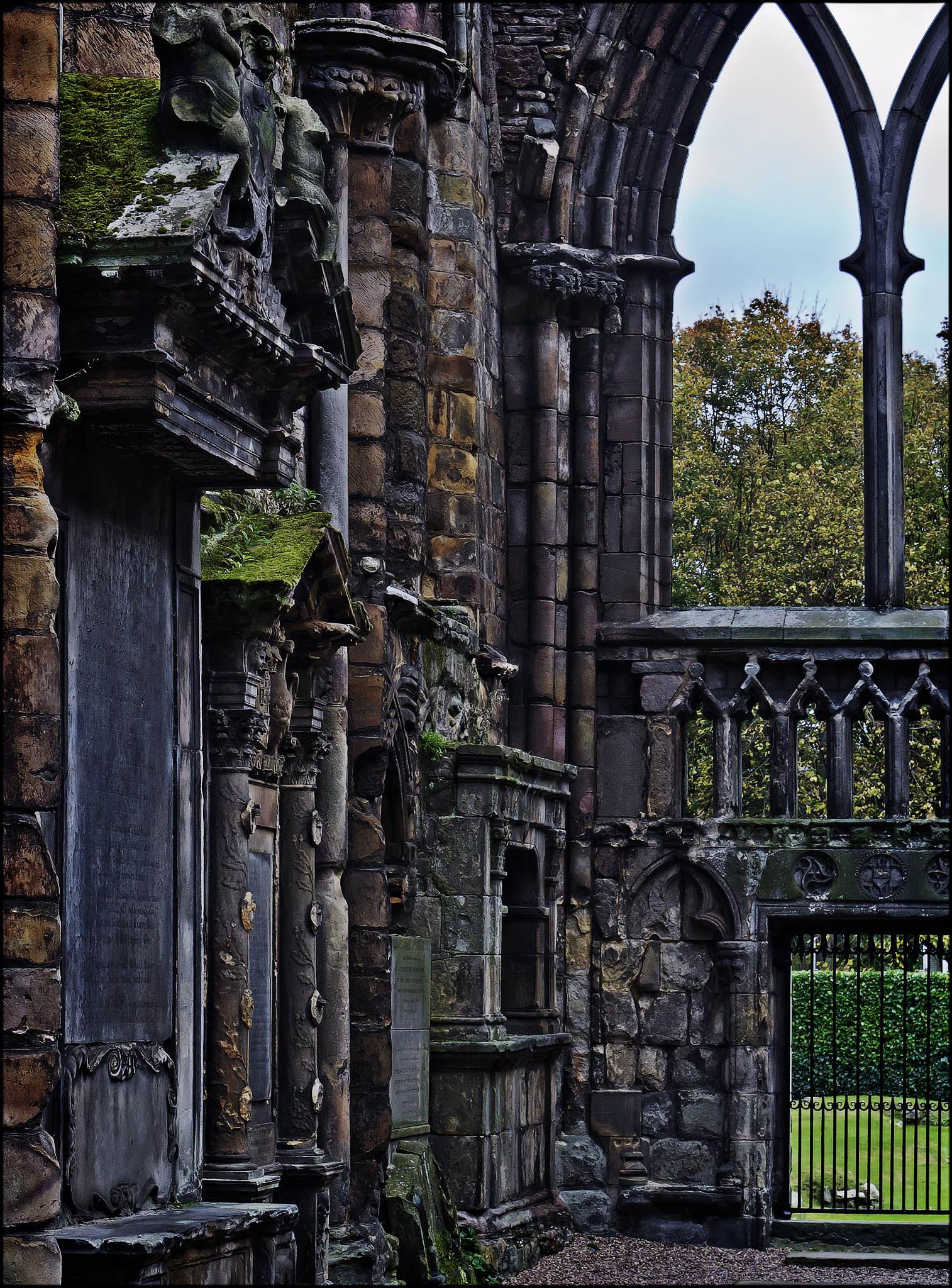 Holyrood Abbey — image 5