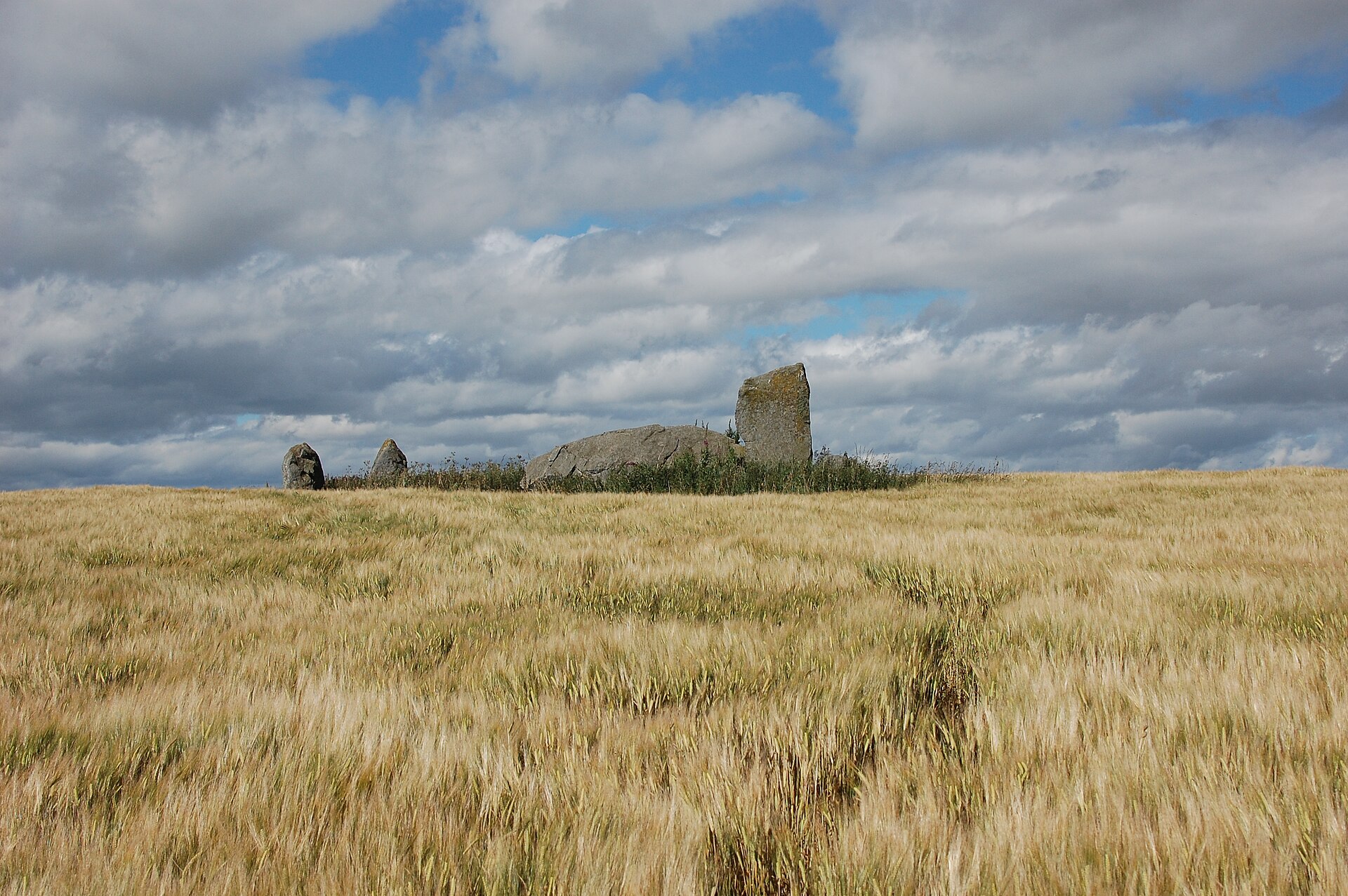 Kirkton of Bourtie stone circle — image 2