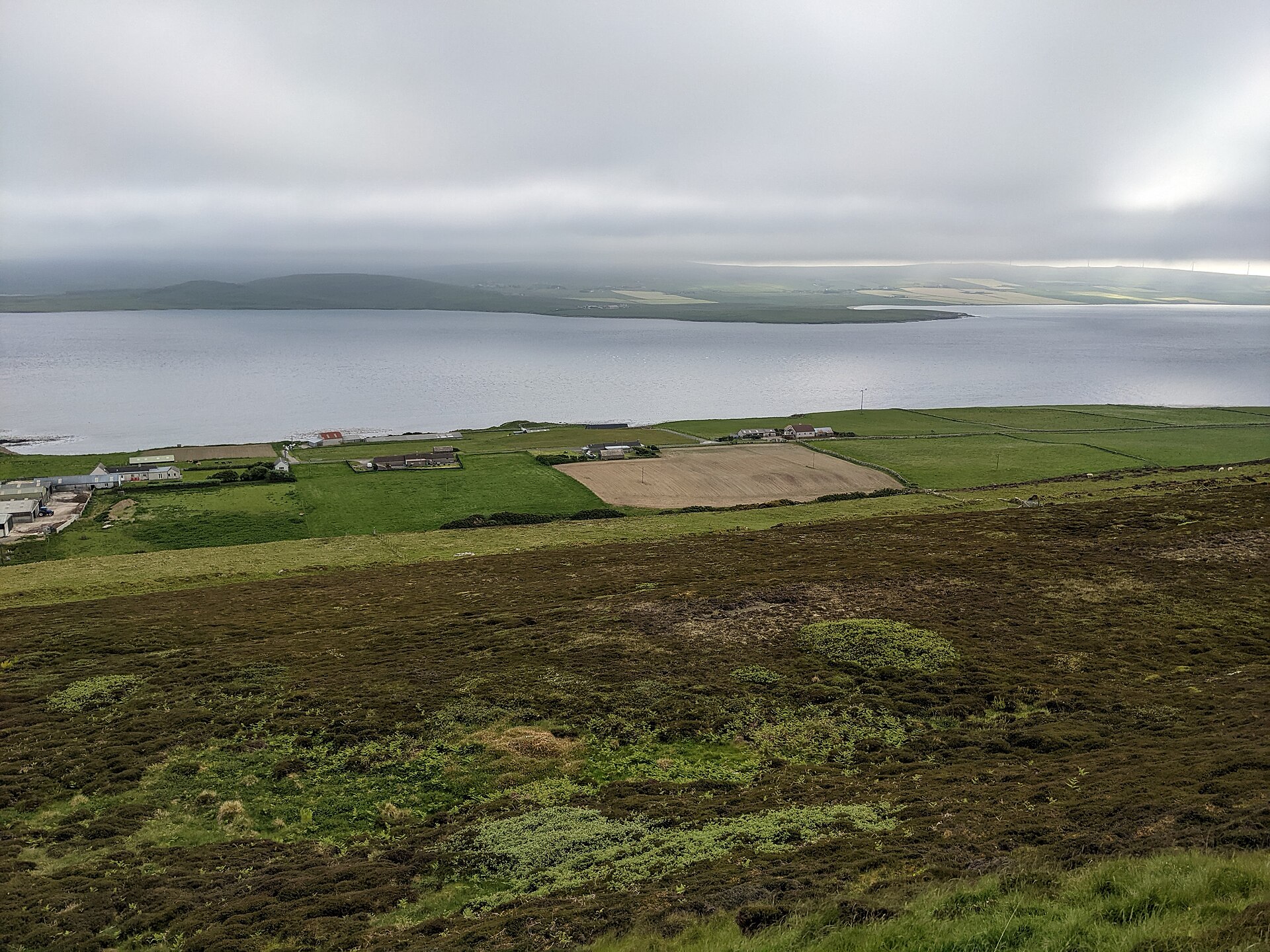 Knowe of Yarso chambered cairn — image 2