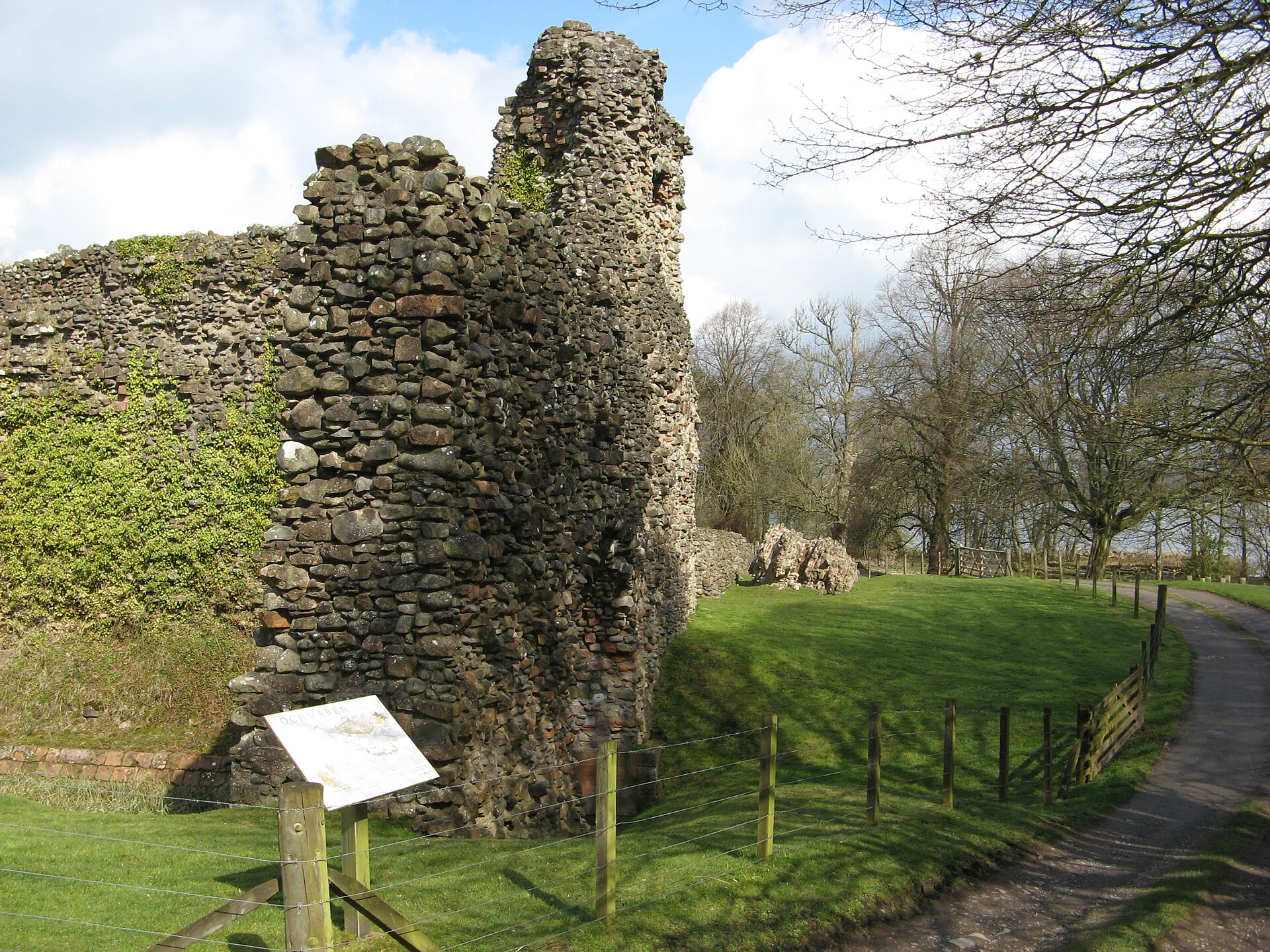 Lochmaben Castle — image 6
