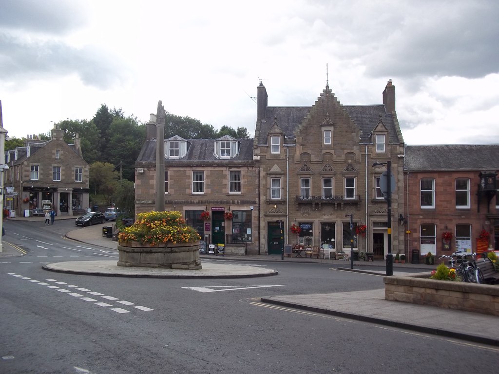 Market Cross, Market Square, Melrose — image 3