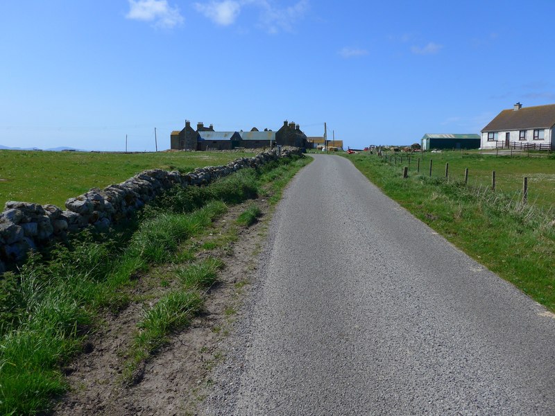 Ormacleit Castle — image 2