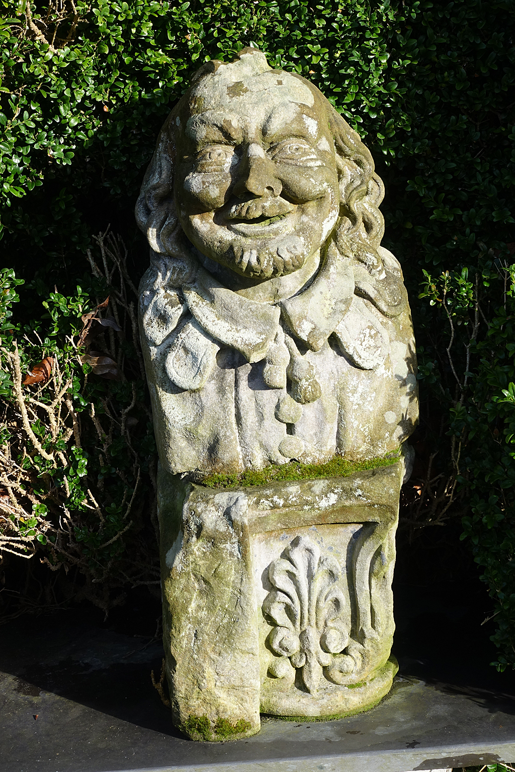 Perth Mercat Cross, Fingask Castle — image 3