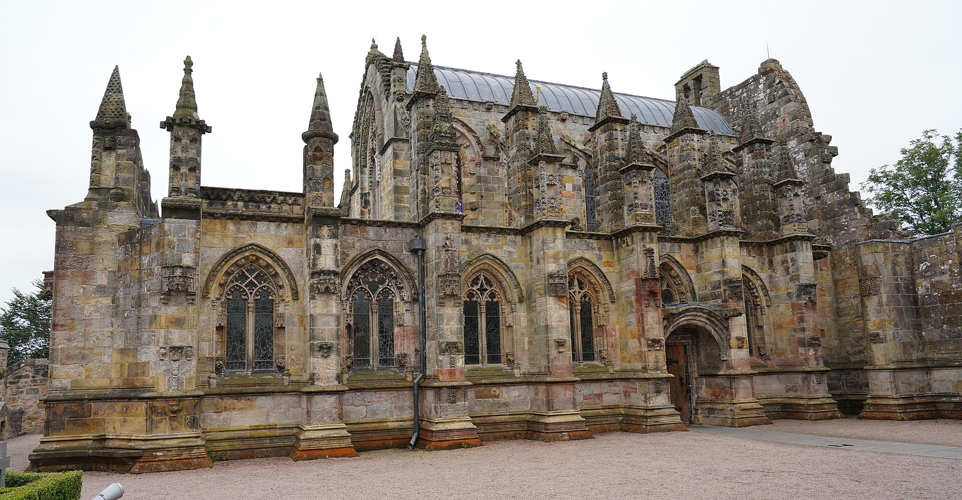 Rosslyn Chapel — image 2