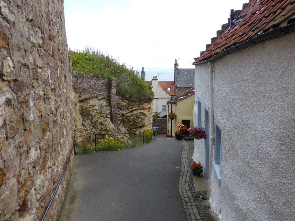 St Fillan's Cave and Well, Pittenweem — image 4