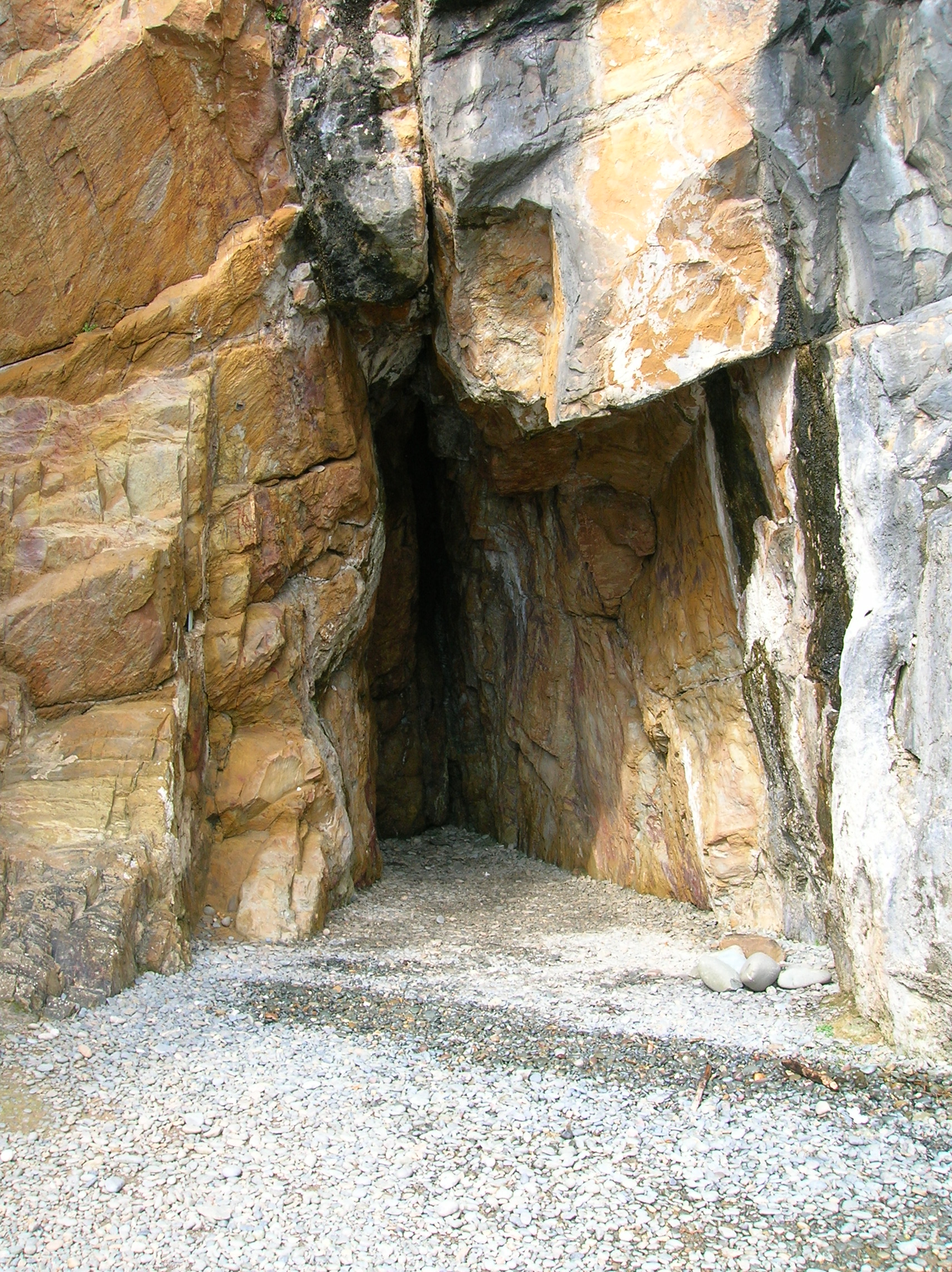 St Ninian's Cave — image 5