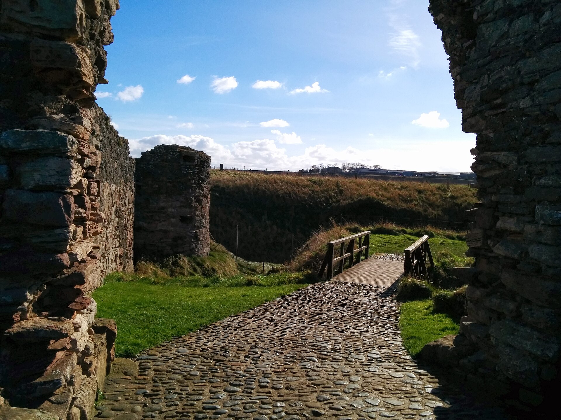 Tantallon Castle — image 4